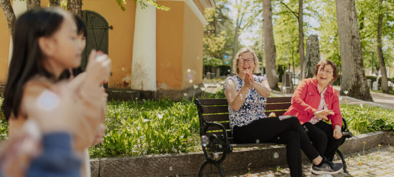 Opettajat ja koululaiset